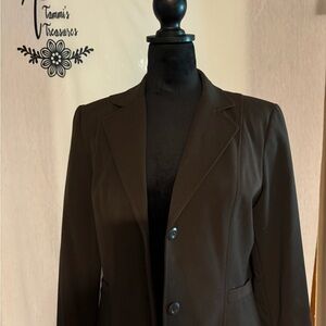 Women’s Brown fitted Blazer with button front  -  Size 8P (Rafaella Brand) (9232